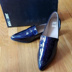 NIB Jane & the Shoe EXPRESS Navy Patent Loafer 9